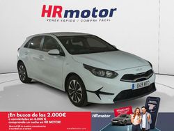 Blanco Usado 2024 Kia Ceed SUV | 17.000 € (Precio justo)