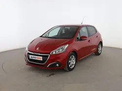 Rojo Usado 2016 Peugeot 208 Active Utilitario | 8299 € (Precio justo)