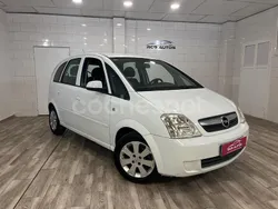 Blanco Usado 2006 Opel Meriva Cosmo Monovolumen | 4500 € (Un poco caro)