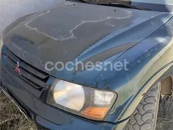 Verde Usado 2000 Mitsubishi Montero SUV | 3000 €