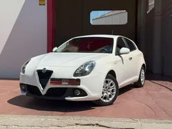 Blanco Usado 2018 Alfa Romeo Giulietta Utilitario | 11.500 € (Precio justo)