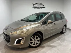 Gris / plata Usado 2013 Peugeot 308 Active Familiar | 6990 € (Precio justo)
