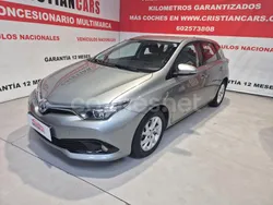 Gris / plata Usado 2018 Toyota Auris Hybrid Business Edition Berlina | 14.500 € (Precio justo)