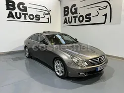 Gris / plata Usado 2007 Mercedes CLS320 Berlina | 9499 € (Buen precio)