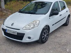 Blanco Usado 2012 Renault Clio III Collection Berlina | 6500 €