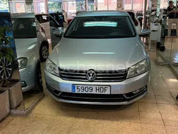 Gris / plata Usado 2011 VW Passat Advance Berlina | 8900 € (Precio justo)