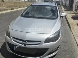 Gris / plata Usado 2014 Opel Astra Business Berlina | 5800 € (Precio justo)