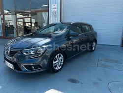 Gris / plata Usado 2020 Renault Mégane GrandTour Zen Familiar | 13.799 € (Un poco caro)