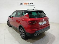 Rojo Usado 2023 Seat Arona FR SUV | 19.900 € (Precio justo)