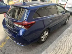 Azul Usado 2016 Toyota Auris Touring Sports Active Familiar | 6950 €