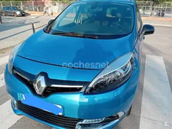 Azul Usado 2015 Renault Grand Scénic III Bose Edition Monovolumen | 9900 € (Precio justo)