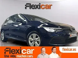 Azul Usado 2021 VW Golf VIII Berlina | 21.390 € (Precio justo)