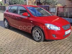 Rojo Usado 2007 Kia Ceed Utilitario | 4500 € (Un poco caro)