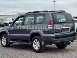 Gris / plata Usado 2005 Toyota Land Cruiser SUV | 19.500 € (Precio justo)