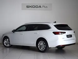 Blanco Nuevo 2025 Skoda Superb Selection Familiar | 38.990 € (Precio justo)