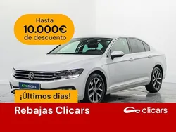 Blanco Usado 2022 VW Passat Executive Berlina | 19.990 € (Precio justo)