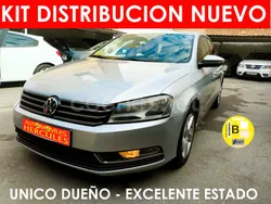 Gris / plata Usado 2011 VW Passat Advance Berlina | 10.500 € (Caro)
