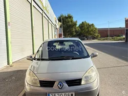 Gris / plata Usado 2005 Renault Scénic II Authentique Monovolumen | 1800 € (Super precio)