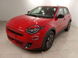 Rojo Usado 2024 Fiat 600E Red | 27.500 € (Precio justo)