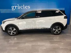 Blanco Usado 2020 Peugeot 5008 Active Monovolumen | 24.900 € (Precio justo)