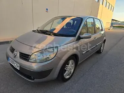 Gris / plata Usado 2004 Renault Scénic II Authentique Monovolumen | 3000 € (Un poco caro)
