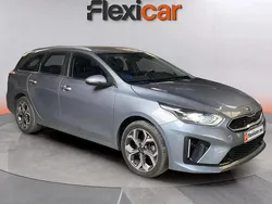 Gris Usado 2022 Kia Ceed Familiar | 16.690 € (Precio justo)