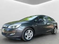 Usado 2011 Opel Astra Selective | 6990 € (Buen precio)