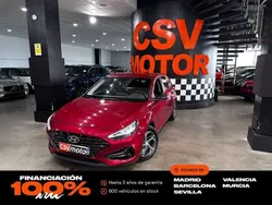 Rojo Usado 2022 Hyundai i30 Berlina | 14.850 € (Buen precio)