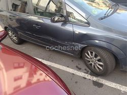 Gris / plata Usado 2006 Opel Zafira Enjoy Monovolumen | 4200 € (Precio justo)