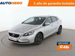 Blanco Usado 2017 Volvo V40 Momentum Familiar | 14.699 € (Precio justo)