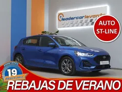 Azul Usado 2023 Ford Focus ST-Line Berlina | 20.490 € (Precio justo)