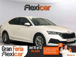 Blanco Usado 2021 Skoda Octavia Ambition Berlina | 15.490 € (Buen precio)