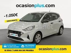 Gris / plata Usado 2022 Hyundai i10 Utilitario | 11.550 € (Precio justo)