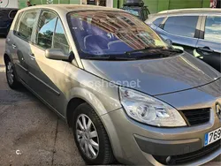 Beige Usado 2007 Renault Scénic II Monovolumen | 3950 € (Precio justo)