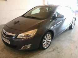 Gris Usado 2010 Opel Astra Cosmo Utilitario | 3890 € (Buen precio)