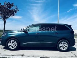 Verde Usado 2018 Peugeot 5008 Active Monovolumen | 11.500 € (Un poco caro)