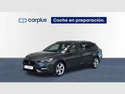 Gris Usado 2023 Seat Leon FR Utilitario | 20.990 € (Precio justo)