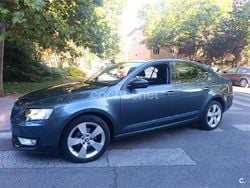 Gris / plata Usado 2015 Skoda Octavia Ambition Berlina | 8900 € (Precio justo)
