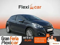 Negro Usado 2017 Peugeot 208 Active Utilitario | 8590 € (Precio justo)