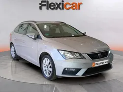 Gris Usado 2019 Seat Leon ST Reference Familiar | 12.490 € (Precio justo)