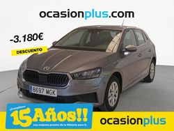 Gris / plata Usado 2023 Skoda Fabia Ambition Utilitario | 18.490 € (Caro)
