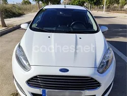 Blanco Usado 2014 Ford Fiesta Trend Utilitario | 6950 € (Precio justo)
