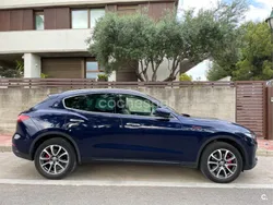 Azul Usado 2017 Maserati Levante SUV | 60.000 €