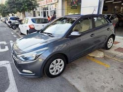 Gris Usado 2018 Hyundai i20 Utilitario | 11.500 € (Precio justo)