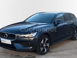 Azul Usado 2021 Volvo V60 CC Pro Familiar | 33.500 € (Precio justo)