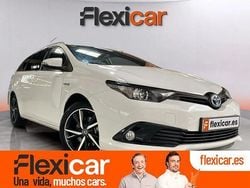 Blanco Usado 2018 Toyota Auris Hybrid Edition Familiar | 15.940 € (Precio justo)