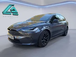 Plateado Usado 2023 Tesla Model X Long Range SUV | 77.890 €