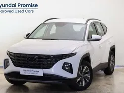 Polar white Usado 2022 Hyundai Tucson SUV | 27.400 €