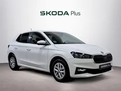Blanco Usado 2024 Skoda Fabia Selection Berlina | 17.490 € (Caro)