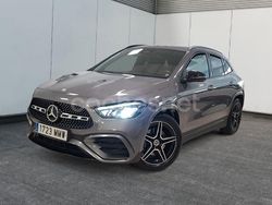Gris / plata Usado 2024 Mercedes GLA200 SUV | 38.900 € (Buen precio)